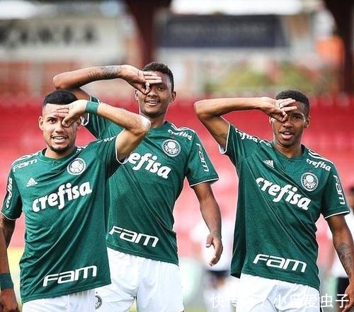 特别是在外 特别是在外