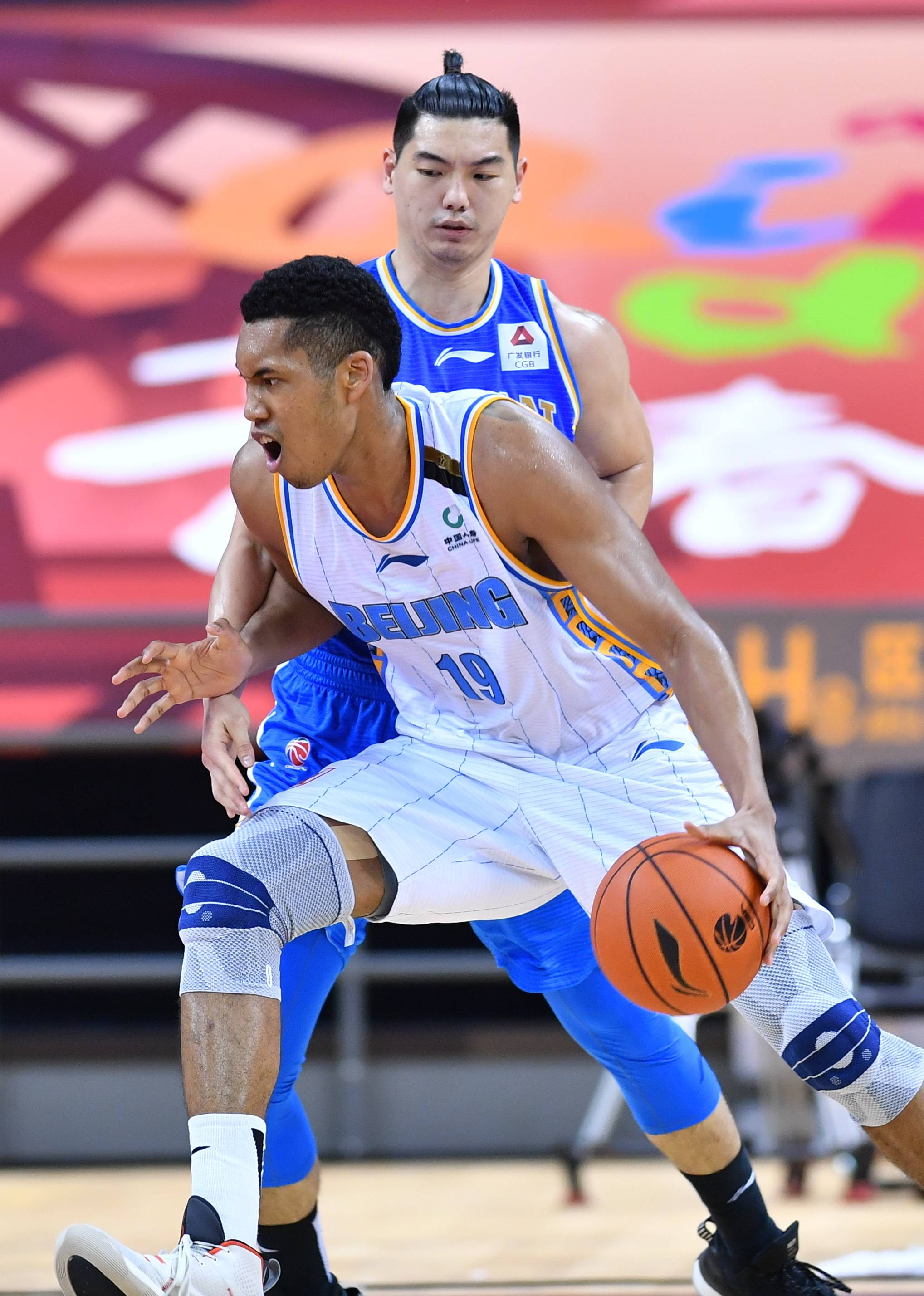 借历史地位 借历史地位