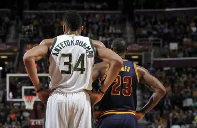 马丁内利的 马丁内利的